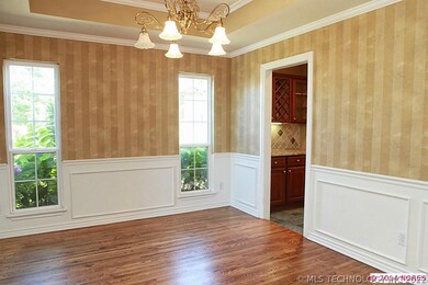 Dining room.
