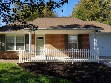 Front porch living