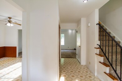 3523 Davidson Dr, Lansing, MI 48910 - photo 4