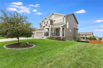 1512 SW Merryman Dr, Lees Summit, MO 64082 - photo 2