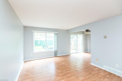 26610 N Park Blvd unit 26610, Olmsted Falls, OH 44138 - photo 7
