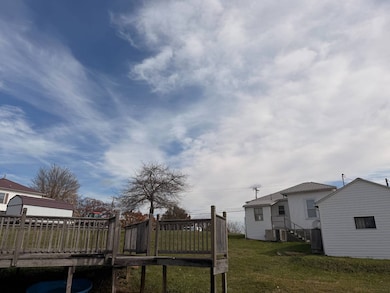 711 N Wickham Ave, Princeton, WV 24740 - photo 6