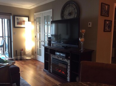 Chestnut Hill at Essex Park unit 3B, Staten Island, NY 10314 - photo 3