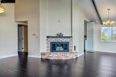 570 Grandview Ave, Grants Pass, OR 97527 - photo 5