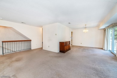 94 Woods Edge Dr, Succasunna, NJ 07876 - photo 3