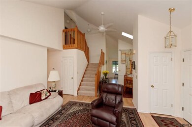 521 Highwood Cir, Albany, NY 12203 - photo 5