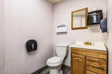 6817 N 55th Dr, Glen Dale, AZ 85301 - photo 6