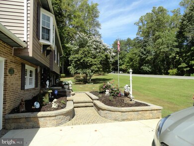 26483 Yowaiski Mill Rd, Mechanicsville, MD 20659 - photo 3