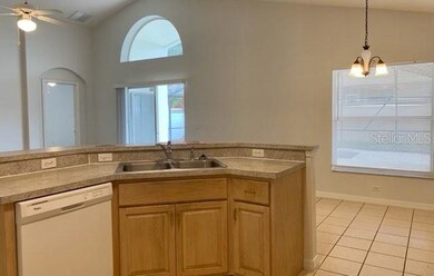 4607 Cumbrian Lakes Dr, Kissimmee, FL 34746 - photo 5