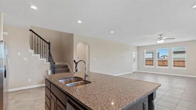 304 Smart Strike Ct, Granbury, TX 76049 - photo 5