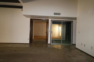 7 master bed entry