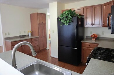 6870 Hunt Dr, Macungie, PA 18062 - photo 4