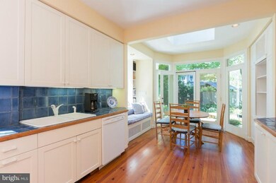 3745 Mckinley St NW, Washington, DC 20015 - photo 5