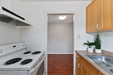 1749 W Main St unit A, Houston, TX 77098 - photo 7
