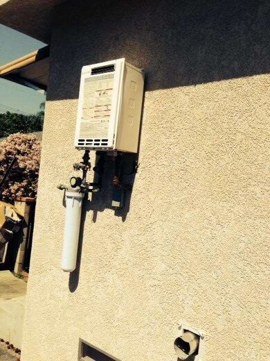 TANKLESS WATER HEATER