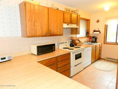 124 Pocono Blvd, Bushkill, PA 18324 - photo 7