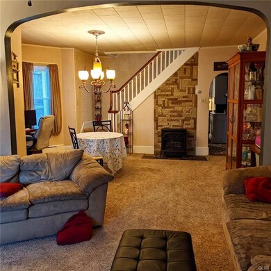 304 N Schanck Ave, Pen Argyl, PA 18072 - photo 6