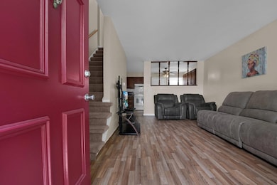 2-web-or-mls-5738-beechcroft-rd-unit-l