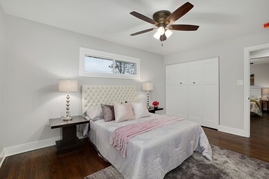 421 E Atwater Ave, Elmhurst, IL 60126 - photo 6