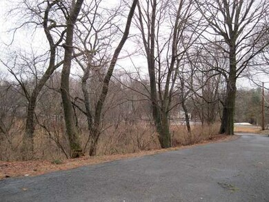 312 Village St, Medway, MA 02053 - photo 3