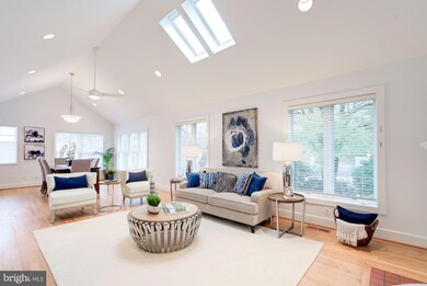 317 Skyhill Rd, Alexandria, VA 22314 - photo 3