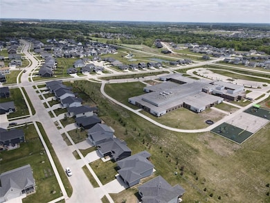 980 Daybreak Dr, Waukee, IA 50263 - photo 3