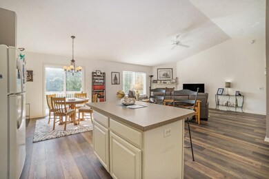 DNG 1361 S VILLAGE CIR_4