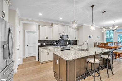 257 N Barton Rd, Taylors, SC 29687 - photo 5