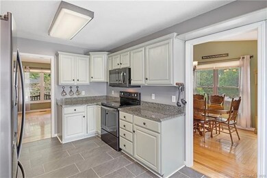 301 Kingbird Ln, Asheville, NC 28803 - photo 5