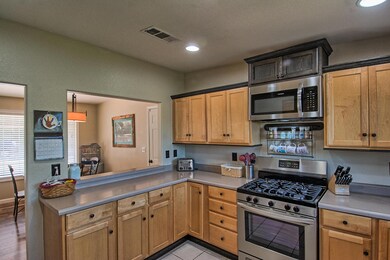 2080 Skyline-Kitchen 3