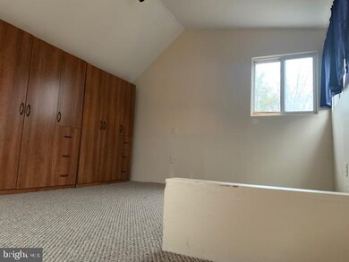 526 Hillcrest Place unit 2ND FLOOR, Gettysburg, PA 17325 - photo 6