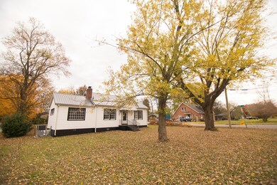 1209 S Cannon Blvd, Shelbyville, TN 37160 - photo 3