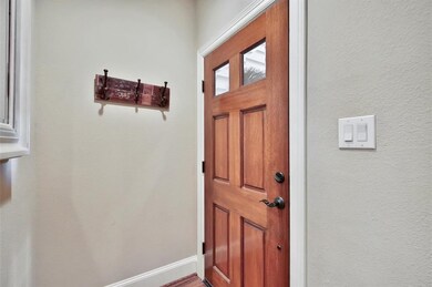 1222 W 17th St unit C, Houston, TX 77008 - photo 3