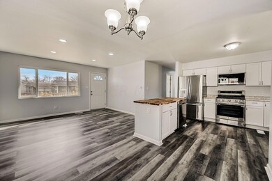 20-web-or-mls-Bancroft St-020