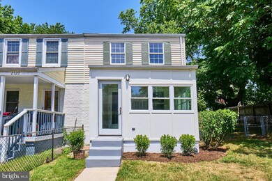 2718 Farnsworth Dr, Alexandria, VA 22303 - photo 3