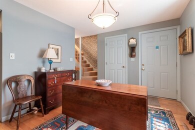 31 Gooseneck Ln, Swampscott, MA 01907 - photo 4