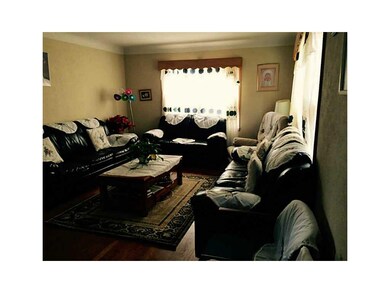 Family Room-L1.