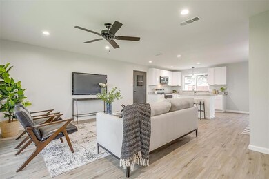 101 Hillgard Dr, Fort Worth, TX 76108 - photo 5