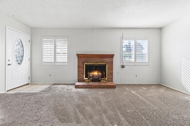 1412 W Dorothea Visalia CA3