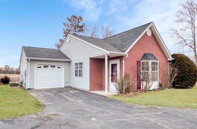 15 Farnworth Close Freehold NJ-print-002