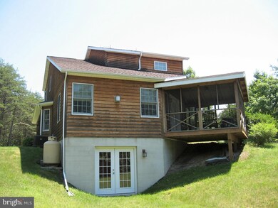 148 Donegal Ln, Berkeley Springs, WV 25411 - photo 5