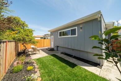 2770 Dohr St, Berkeley, CA 94702 - photo 2