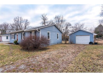 207 Mary St, Jeffersonville, IN 47130 - photo 4