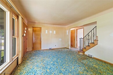 29488 Woodway Dr, Wickliffe, OH 44092 - photo 2