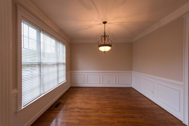 Formal Dining