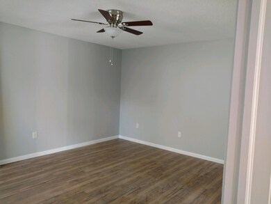 12 9th family room