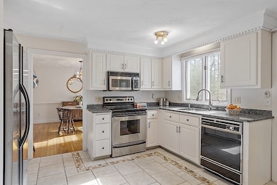 50 Stonecleave Rd, North Andover, MA 01845 - photo 5