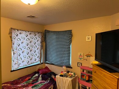 1006 S Shasta Ave unit 1006/1008, Eagle Point, OR 97524 - photo 4