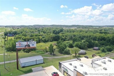 11608 S Union Ave, Jenks, OK 74037 - photo 4