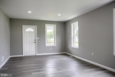 213 North St, Lykens, PA 17048 - photo 4